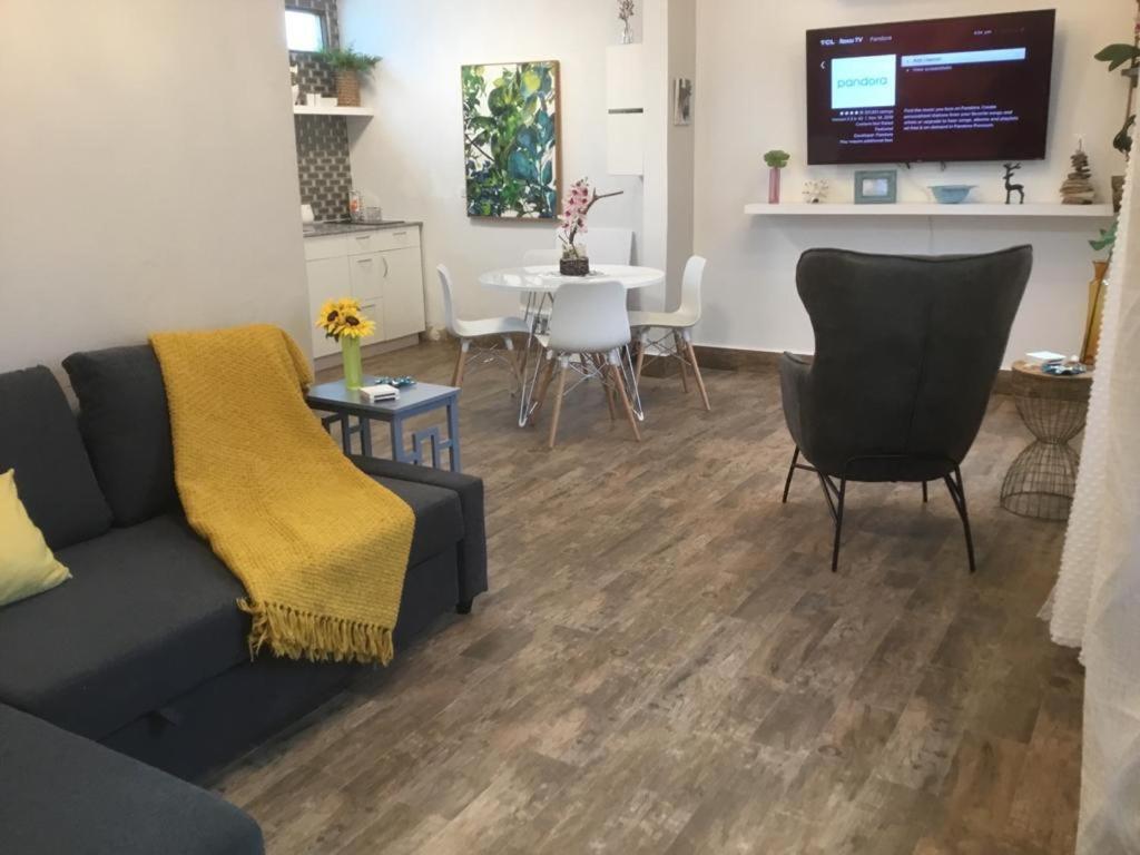 2 Bdr Beach Apartment, Generator Parking Included San Juan Exteriör bild